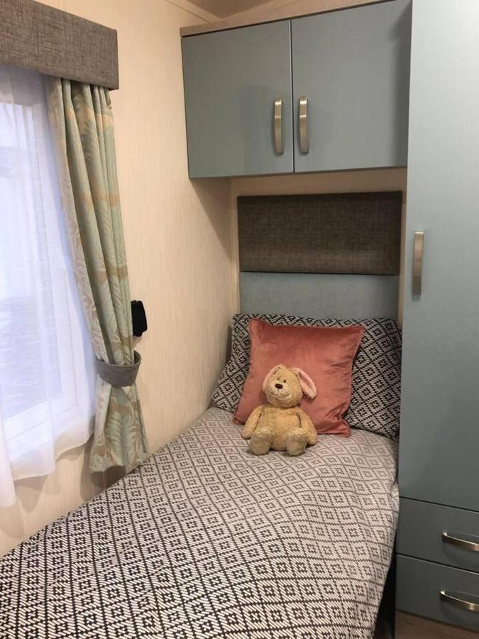 Superior 6 Berth Holiday Home In Suffolk Saxmundham Extérieur photo